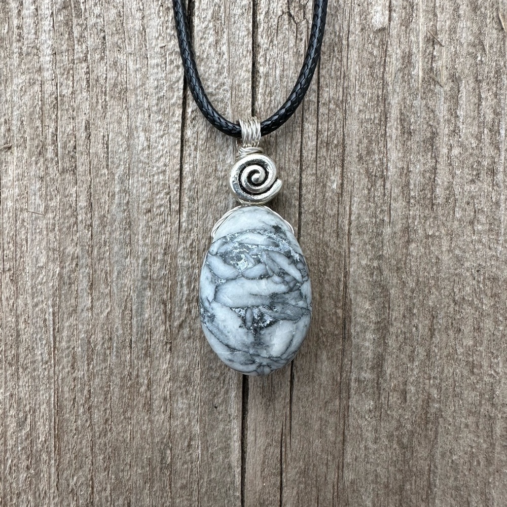 Pinolith for Psychic Growth, Past life Regression and Connection to Self.